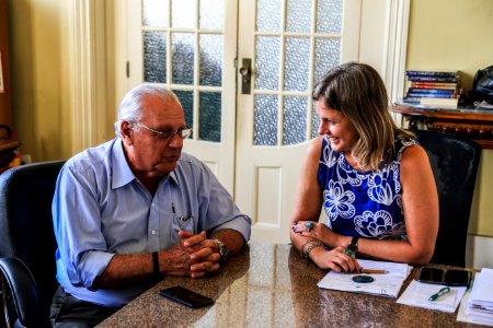 16.01.2018 - Prefeita Paula Mascarenhas com novo secretário Abel Dourado - nova Secretaria de Administração e Recursos Humanos - SARH