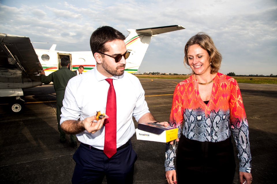 13.06.2019 - Prefeita Paula Mascarenhas recepciona o Governador do Rio Grande do Sul, Eduardo Leite no aeroporto de Pelotas - Foto: Gustavo Vara
