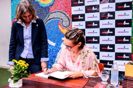 18.12.2017 - Prefeita Paula Mascarenhas no lançamento do Livro Relicário de afetos - Lu Gastal