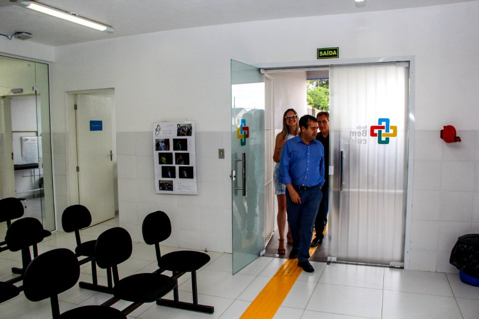 17.01.2018 - Vice-prefeito Idemar Barz e o deputado federal Ronaldo Nogueira visitam a UBS Sanga Funda e as obras da UPA Bento