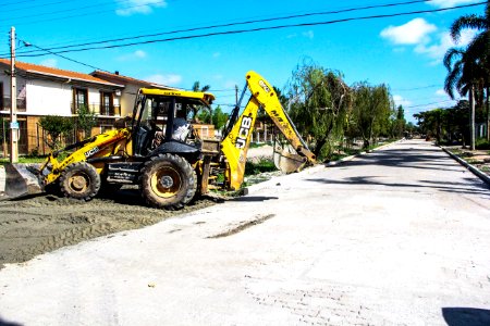 08.12.2017 - Obras na avenida Espirito Santo no Laranjal