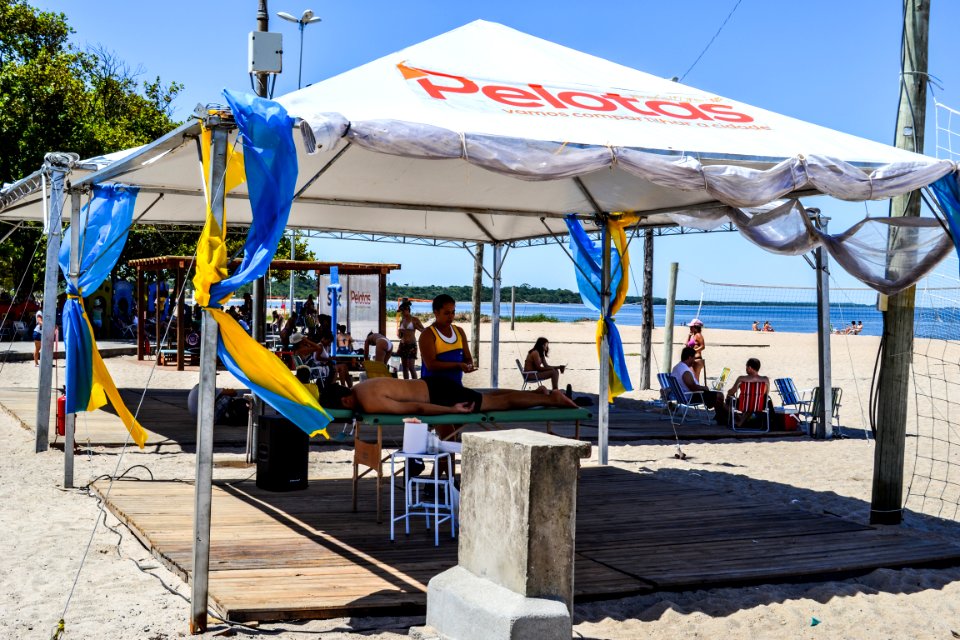 04.01.2018 - Atividades de verão na praia do Laranjal