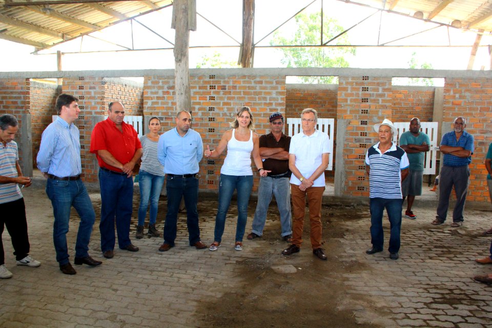 01.03.2018 - Gab Prefeita - Entrega de cavalos e visita as novas instalações da hospedaria - Foto Marcel Avila