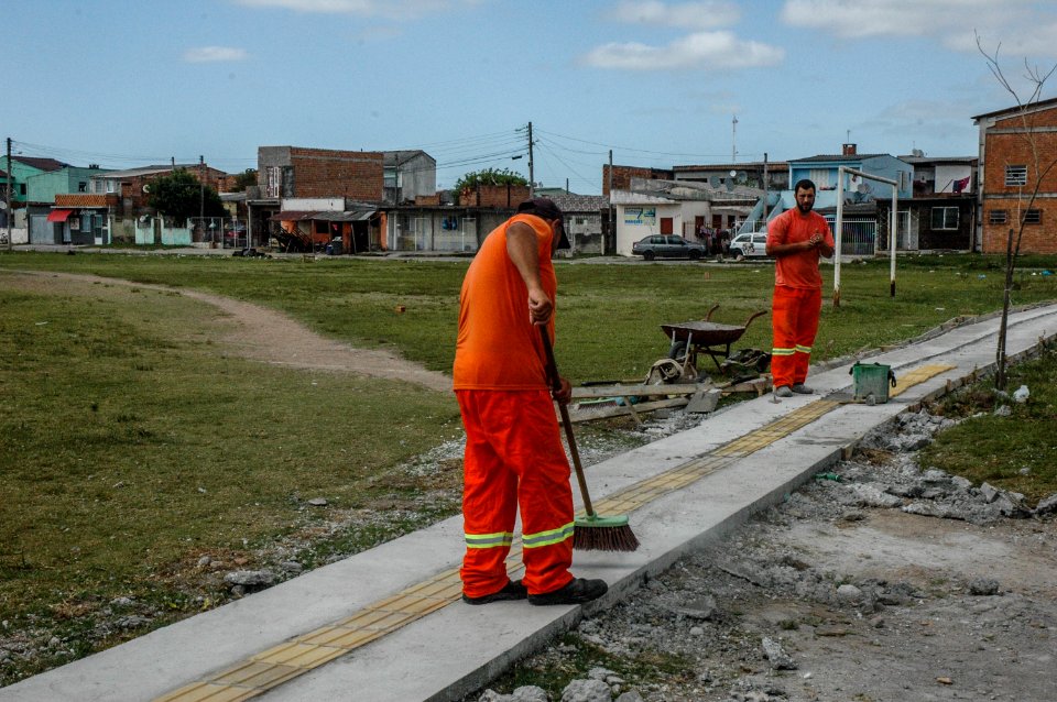 20.11.2017 - Obras de requalificação na praça do Navegantes