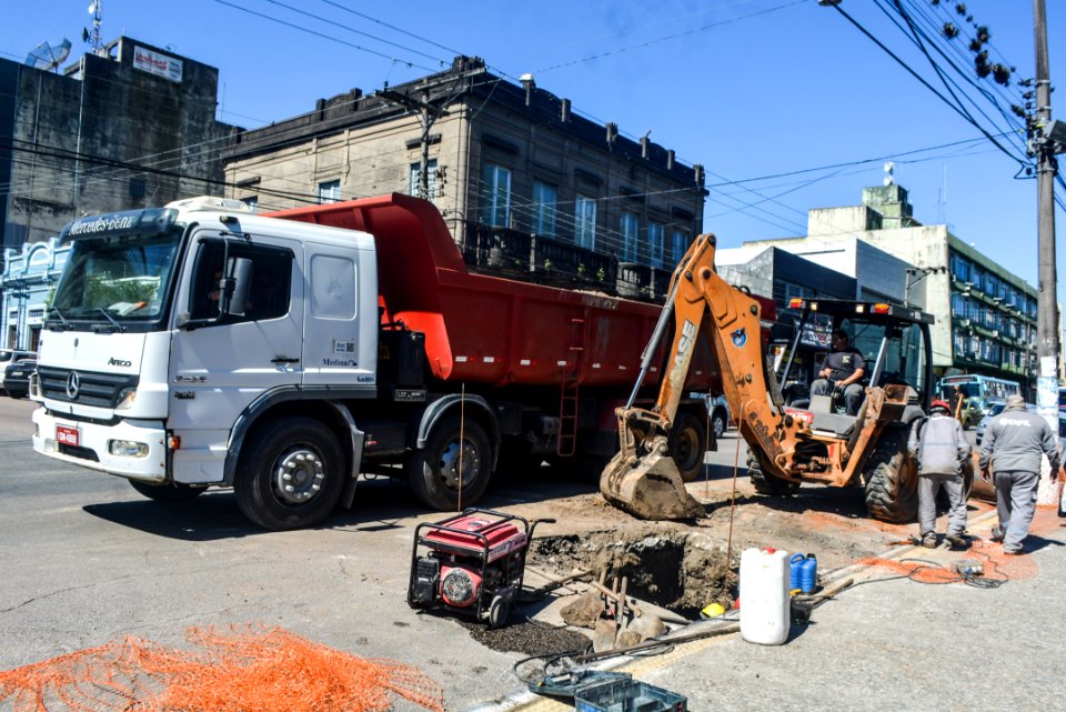 01.11.2017 - Obras da ETA São Gonçalo na rua Marechal Floriano