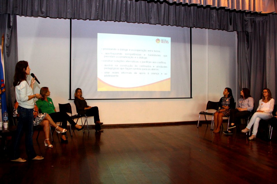 15.03.2018 - Gab Prefeita - Palestra Aprendizagem socioemocional na escola - Foto Marcel Avila