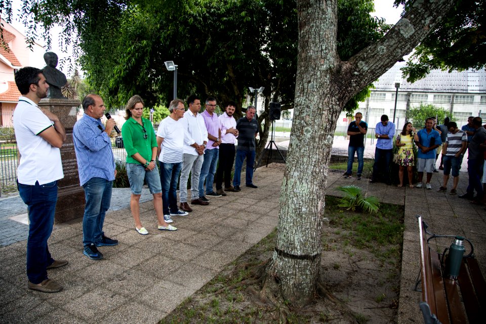 10.03.2018 - Prefeita Paula Mascarenhas e o vice Idemar Barz realizam entrega da revitalização da Praça Modelo - Foto: Gustavo Vara