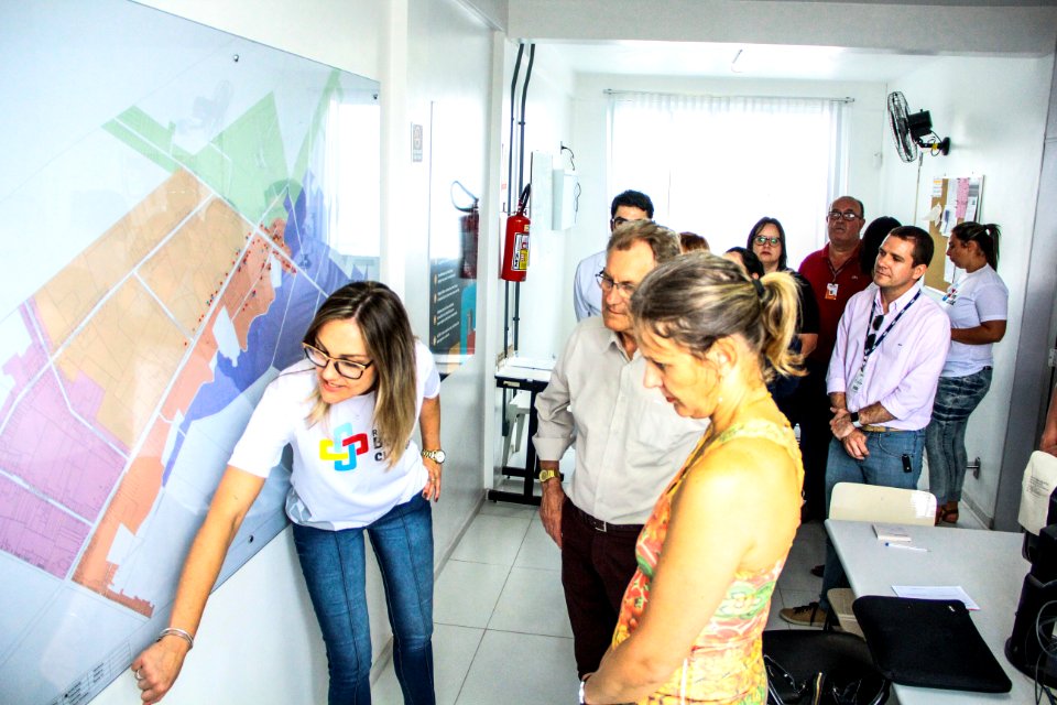 28.12.2017 - Prefeita Paula Mascarenhas em visita à UBS Sanga Funda - Rede Bem Cuidar