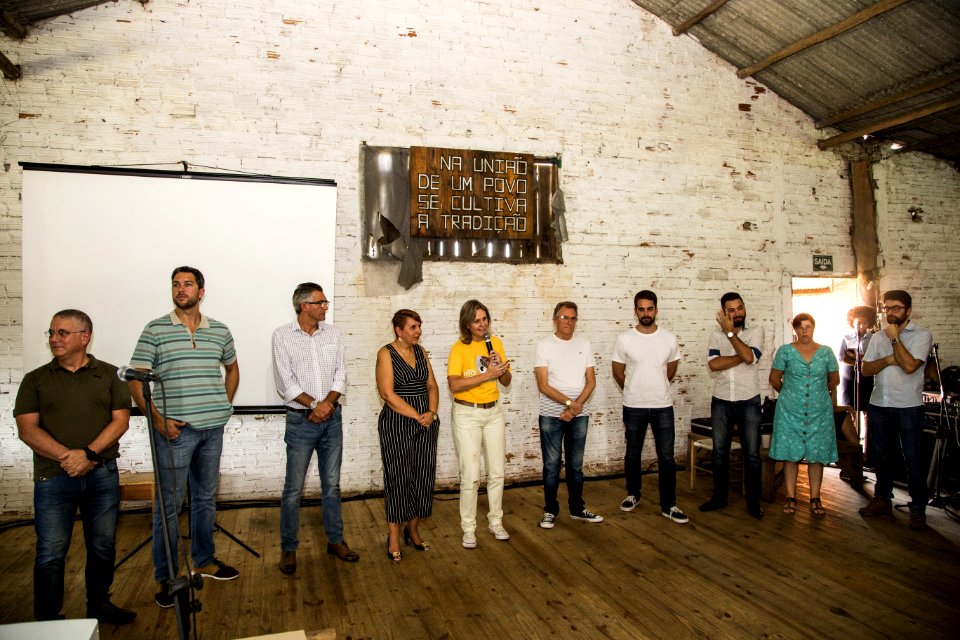 07.04.2018 - Prefeita Paula Mascarenhas, o vice Idemar Barz, acompanhados do ex prefeito de Pelotas Eduardo Leite e vereadores durante  inauguração da Rede Bem Cuidar na UBS Sanga Funda - Foto: Gustavo Vara