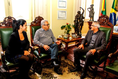 05.12.2017 - Prefeito em Exercício Luiz Henrique Viana recebe visita da Azonasul
