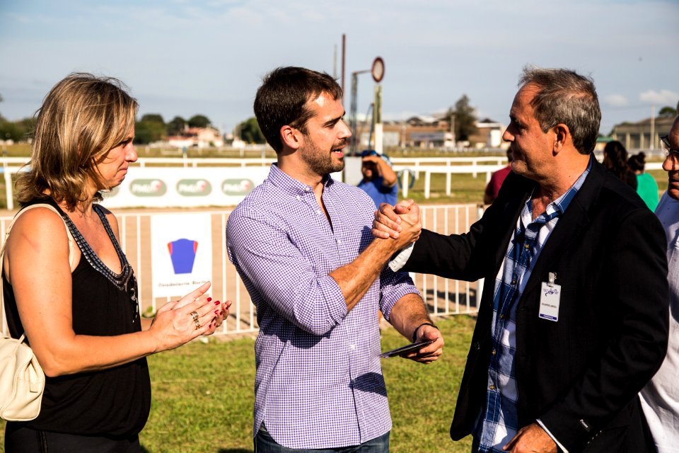 08.04.2018 - Prefeita Paula Mascarenhas e o vice Idemar Barz participam do 81º GP Princesa do Sul de Turfe em homenagem à prefeita municipal - Foto: Gustavo Vara