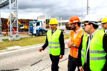04.12.2017 - Prefeito em exercício Luiz Henrique Viana visita o Porto de Pelotas