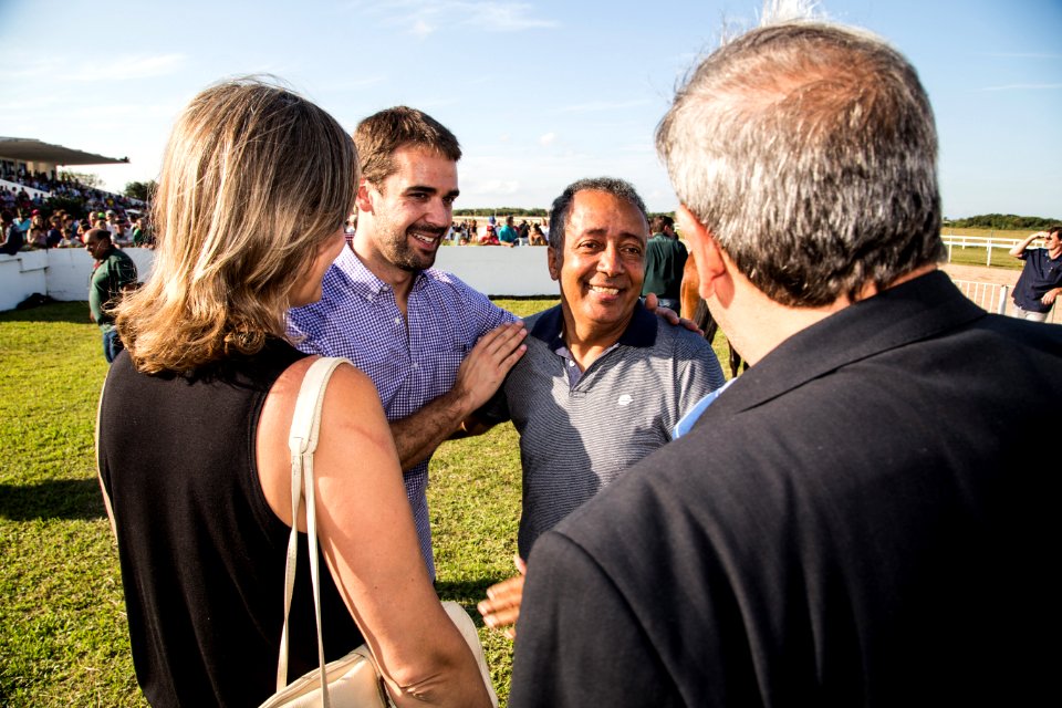 08.04.2018 - Prefeita Paula Mascarenhas e o vice Idemar Barz participam do 81º GP Princesa do Sul de Turfe em homenagem à prefeita municipal - Foto: Gustavo Vara