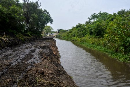 25.10.2017 - Ações de melhorias do Sanep no Laranjal - Foto: Rafaél de Lima