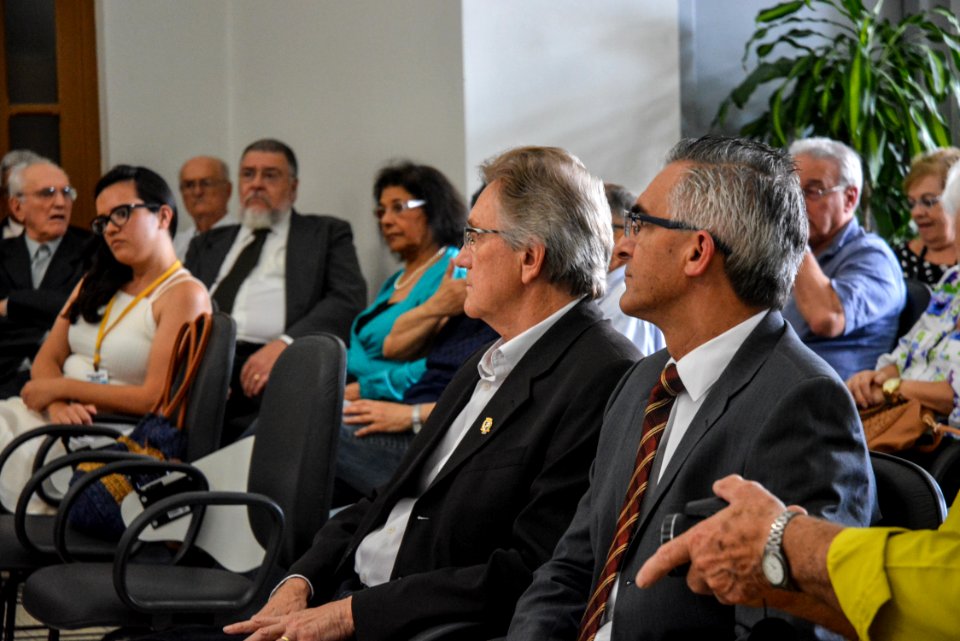 14.12.2017 - Vice-prefeito Idemar Barz na entrega de títulos sociais beneméritos do IHGPEL - Instituto Histórico Geográfico de Pelotas