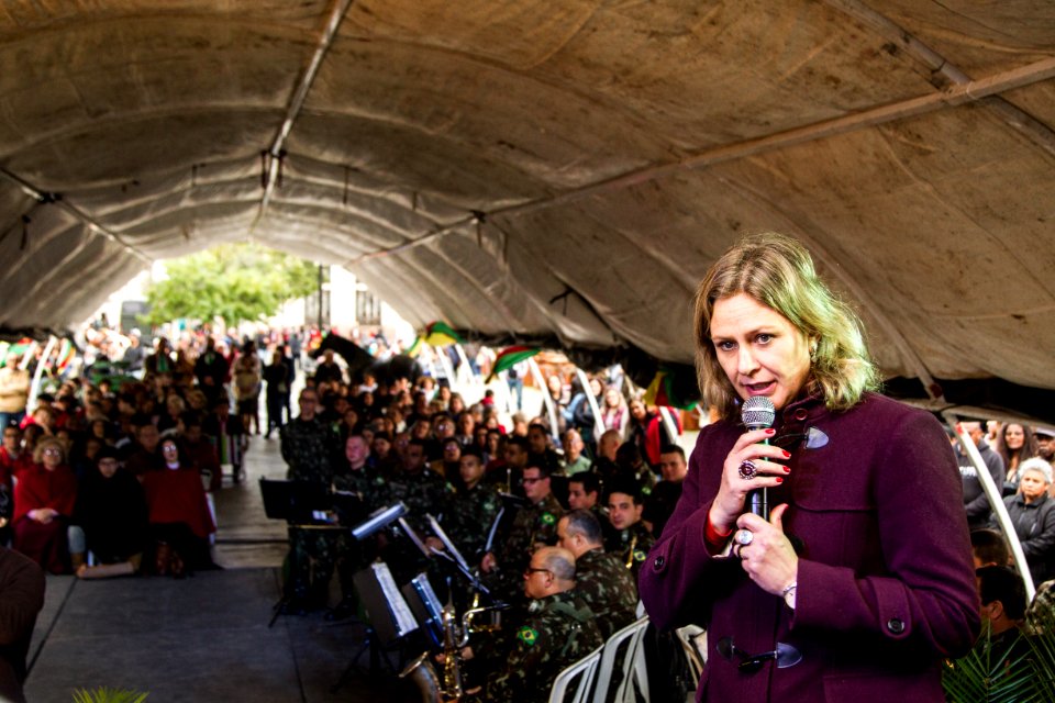14.09.2019 - Prefeita Paula Mascarenhas e o vice Idemar Barz no evento de abertura da Semana Farroupilha, no Largo do Mercado Central - Foto: Gustavo Vara