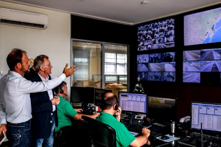 20.12.2017 - Vice-prefeito Idemar Barz em reunião na Ecosul sobre festas do Morango e Pêssego