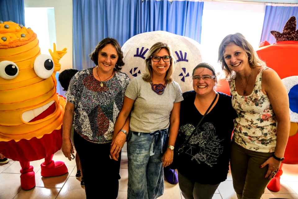 13.12.2017 - Prefeita Paula Mascarenhas durante entrega de laboratório Khan Academy na EMEF Dom Francisco de Campos Barreto