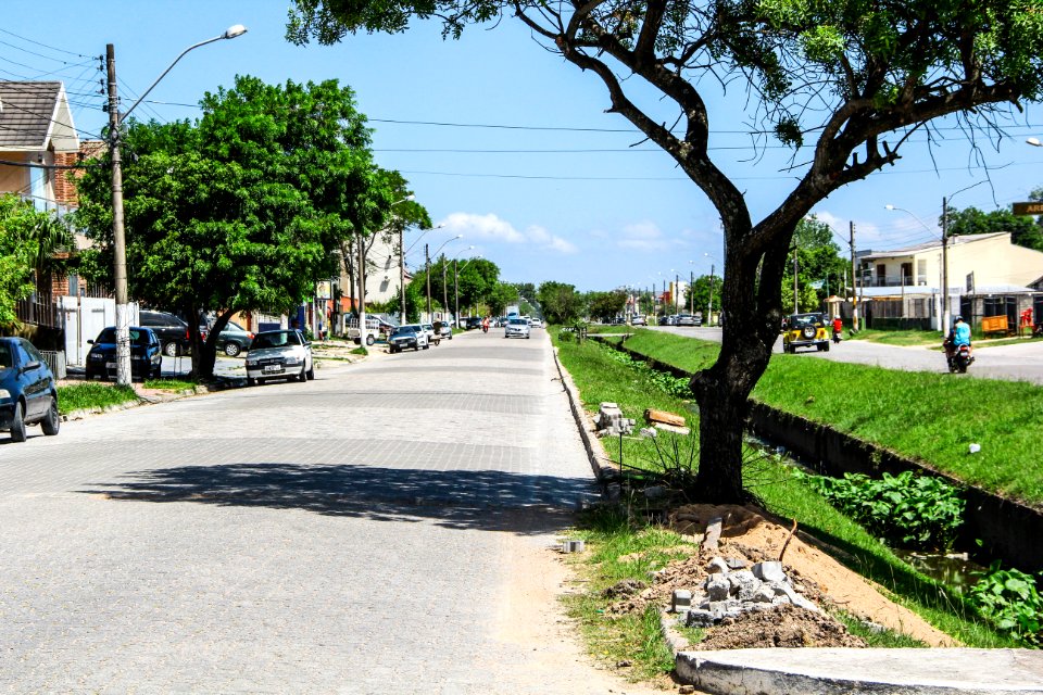 10.01.2018 - Requalificação do calçamento da avenida São Francisco de Paula