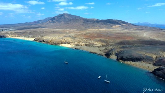 PLAYA POZO Y MUJERES