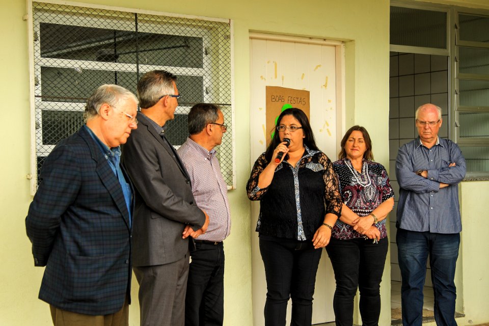 05.12.2017 - Prefeito em Exercício Luiz Henrique Viana na entrega do Laboratório de Informática Khan Academy na EMEF Prof. Daura Ferreira Pinto