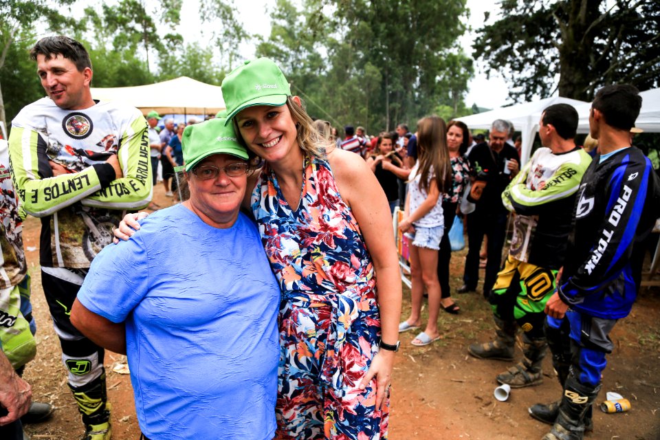27.01.2018 - Prefeita Paula Mascarenhas durante abertura e Festa da Colheita da Uva, 8º Distrito, Colônia Santa Helena, propriedade de Dirceu Kurz - Foto: Gustavo Vara