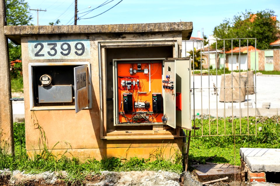24.10.2017 - Ações do Sanep no bairro Laranjal
