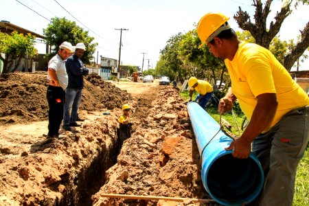24.10.2017 - Prefeita Paula Mascarenhas em visita às obras do Sanep, ruas: Barros Cassal, Joaquim Vieira da Cunha, Arnaldo Mesquita de Menezes, Henrique Lorea