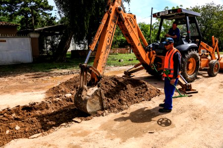 24.10.2017 - Ações do Sanep no bairro Laranjal