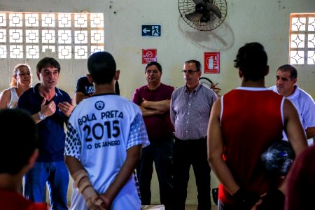 26.10.2017 SMED Entrega Luvas Proj Quem luta não briga