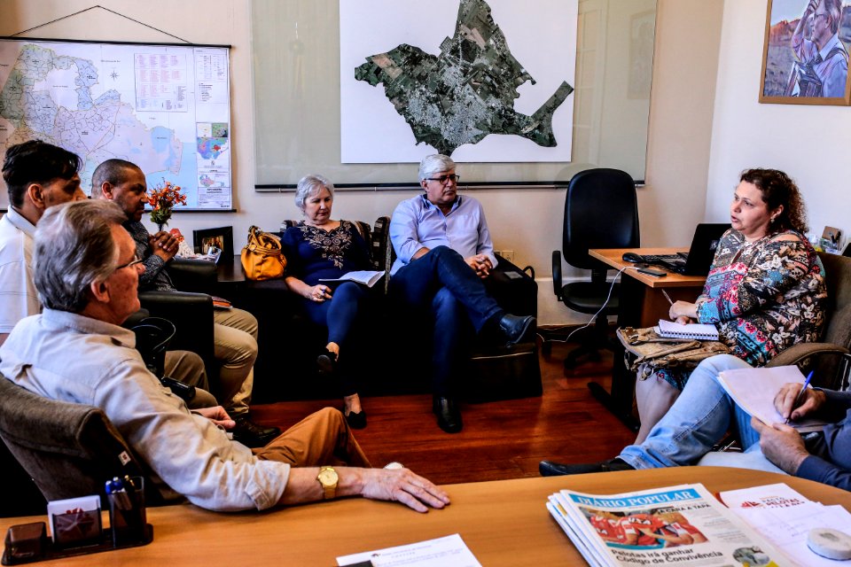06.11.2017 - Vice-prefeito Idemar Barz em reunião de avaliação da programação da semana farroupilha e projeções para 2018