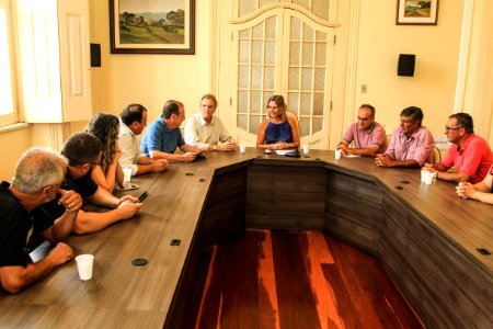 25.01.2019 - Prefeita Paula Mascarenhas e o vice Idemar Barz recebem anúncio de emenda parlamentar de R$ 400 mil, do deputado federal Dionísio Marcon (PT), para obra de pavimentação do acesso à colônia Z3 - Foto: Gustavo Vara