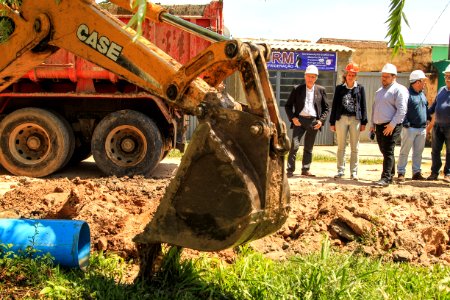 24.10.2017 - Prefeita Paula Mascarenhas em visita às obras do Sanep, ruas: Barros Cassal, Joaquim Vieira da Cunha, Arnaldo Mesquita de Menezes, Henrique Lorea
