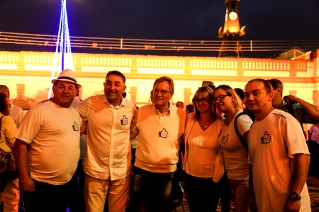 20.12.2017 - Prefeita Paula Mascarenhas e vice Idemar Barz na Noite da Paz - Caminhada Aliança Pelotas