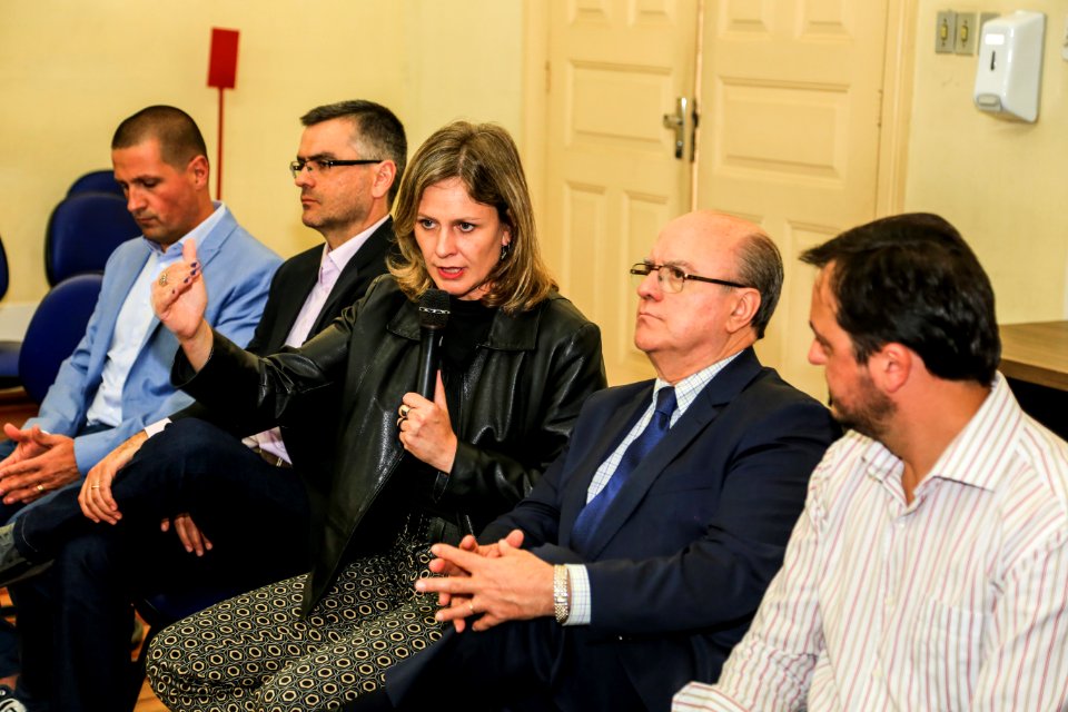 17.11.2017 - Prefeita Paula Mascarenhas na reunião do GGI com secretário de Segurança Pública do Estado, Cezar Schirmer