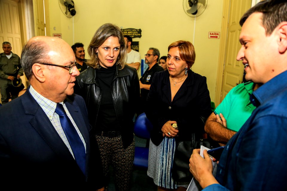17.11.2017 - Prefeita Paula Mascarenhas na reunião do GGI com secretário de Segurança Pública do Estado, Cezar Schirmer