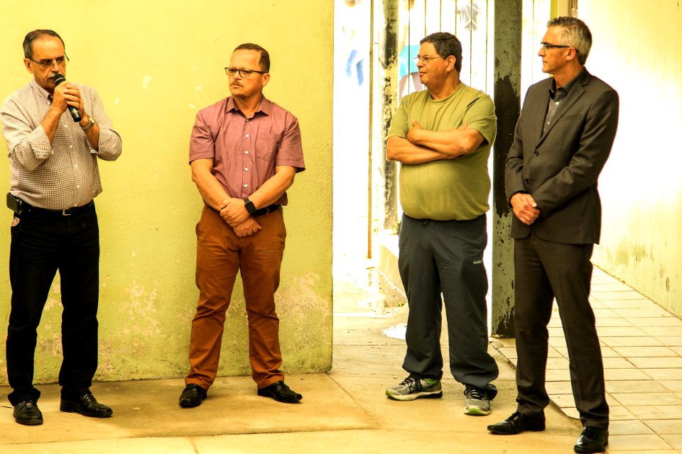 05.12.2017 - Prefeito em exercício Luiz Henrique Viana durante entrega do Laboratório de Informática Khan Academy na EMEF João da Silva Silveira