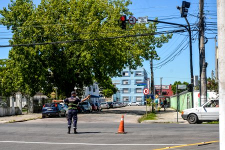 19.01.2018 - Novo semáforo na praça 20 de Setembro esquina com a rua Baltazar Brum