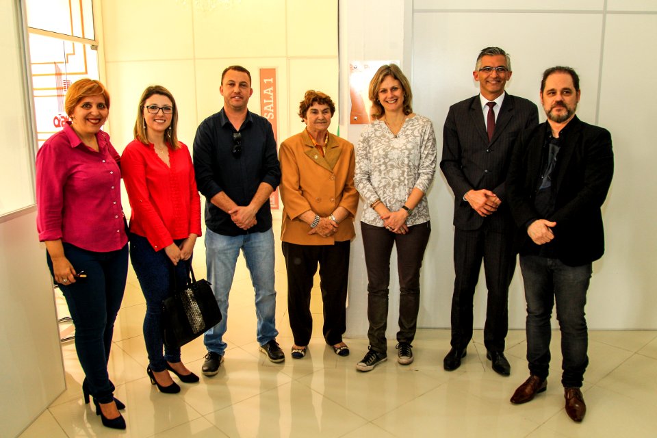 26.10.2017 - Prefeita Paula Mascarenhas noLançamento do NEP do SAMU, CURSOS DE URGÊNCIA E EMERGÊNCIA PARA TODAS AS UBS DO MEIO RURAL E descerramento de uma placa para o Instituto Educacional Dimensão