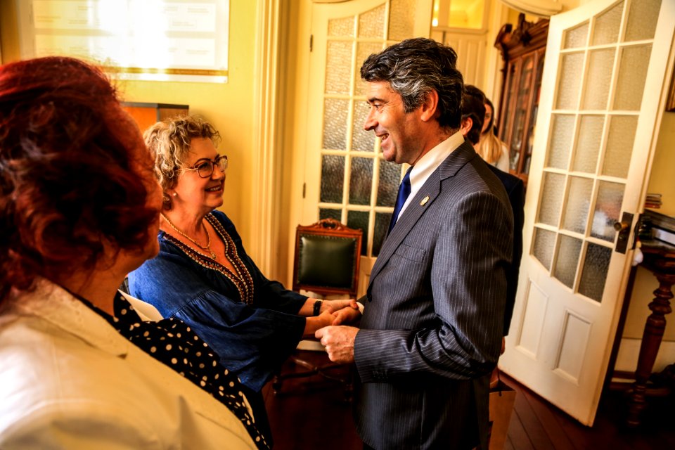 29.11.2017 - Prefeita Paula Mascarenhas e vice Idemar Barz recebem visita de Comitiva de Portugal