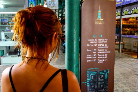 16.01.2018 - Novas placas de identificação instaladas no Mercado Central