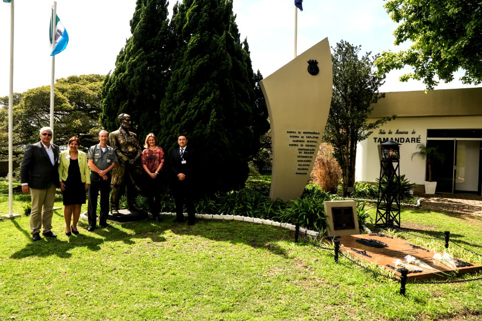 26.09.2018 - Prefeita Paula Mascarenhas durante reunião almoço com o  vice-Almirante José Renato de Oliveira, Comandante do 5º Distrito Naval em Rio Grande - Foto: Gustavo Vara