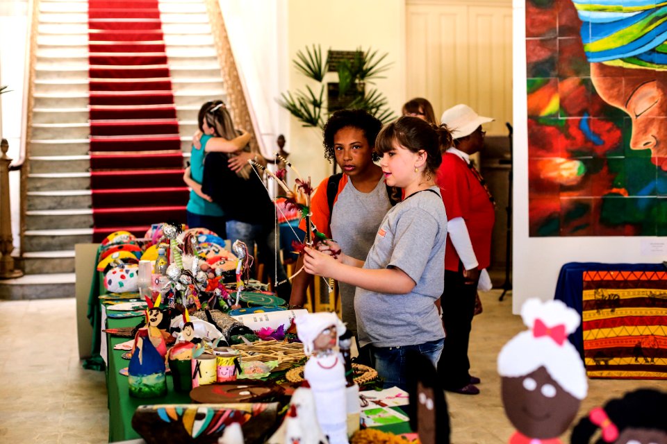 13.11.2017 - VI Mostra de trabalhos escolares Afro Indigenas e Feira das Culturas - SMED