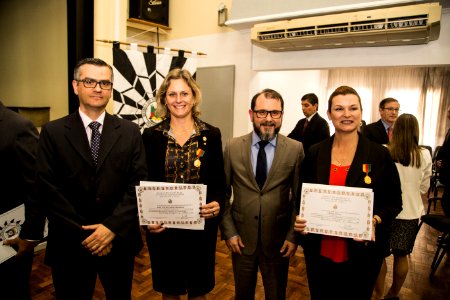 06.12.2018 - Prefeita Paula Mascarenhas recebe a medalha Tiradentes no Palácio da Policia em Porto Alegre - Foto: Gustavo Vara