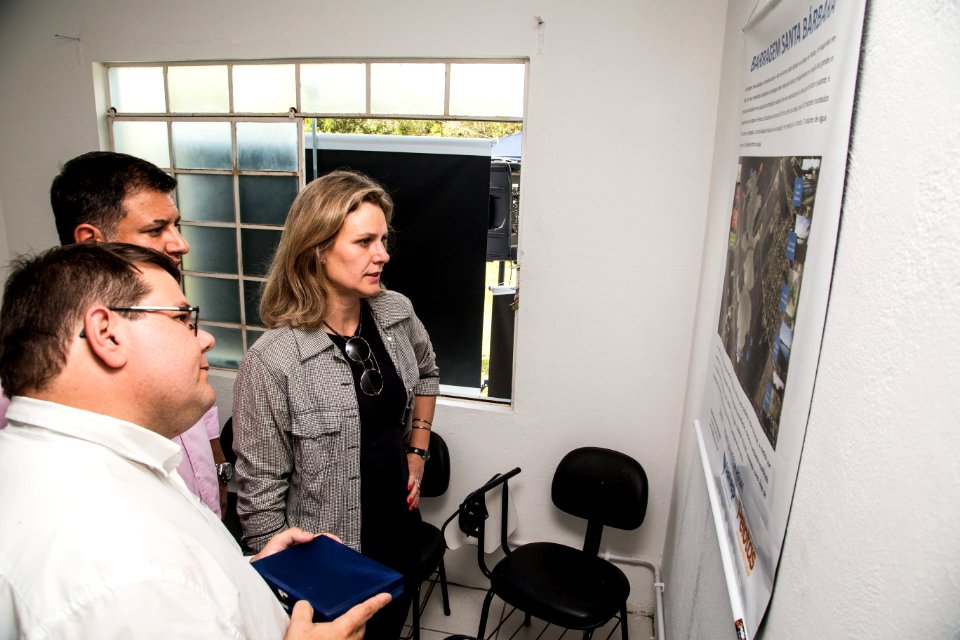 22.10.2018 - Prefeita Paula Mascarenhas durante cerimônia de 50 anos da Barragem Santa Bárbara - Foto: Gustavo Vara
