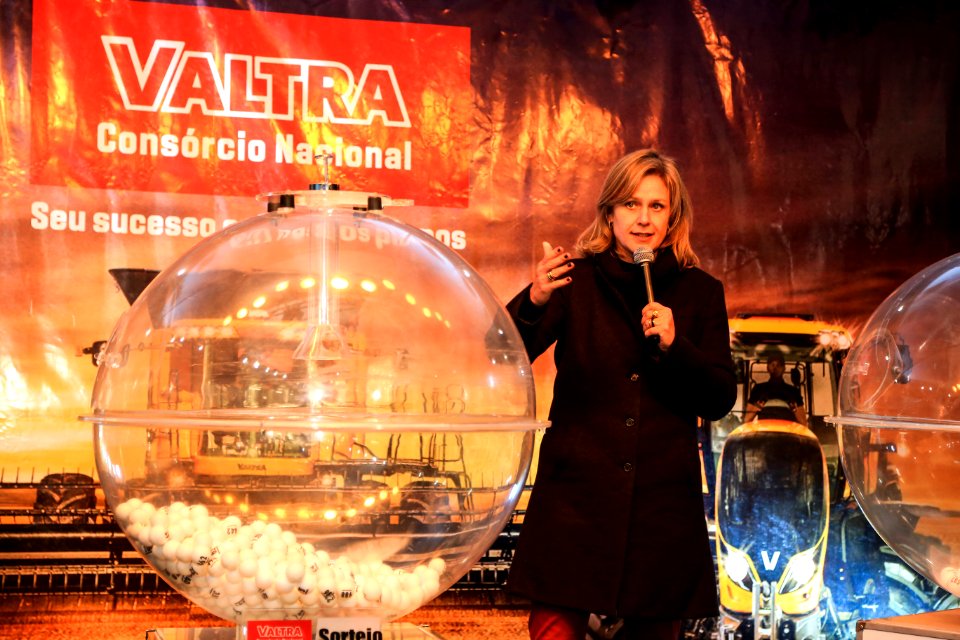 03.08.2018 - Prefeita Paula Mascarenhas durante pronunciamento na cerimônia de abertura da Super Assembleia Nacional Valtra Grupo 5025 - Foto: Gustavo Vara