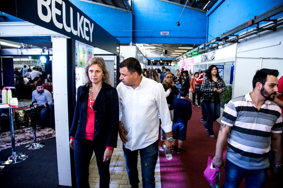 21.10.2018 - Prefeita Paula Mascarenhas participa da abertura do Encontro Regional Hair Style 2018 no Centro de Eventos - Foto: Gustavo Vara