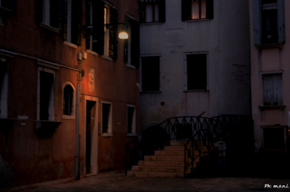 Calle al tramonto Venezia Italia - Venice Italy