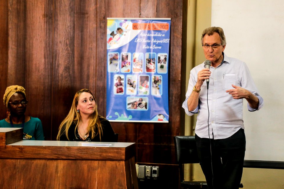 10.11.2017 - Vice-prefeito Idemar Barz na apresentação do programa Saúde na Escola no colégio João XXIII