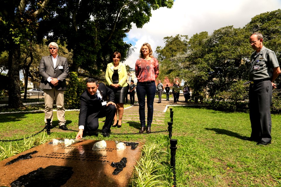26.09.2018 - Prefeita Paula Mascarenhas durante reunião almoço com o  vice-Almirante José Renato de Oliveira, Comandante do 5º Distrito Naval em Rio Grande - Foto: Gustavo Vara